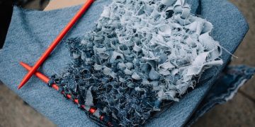 Moda Circular en España: Iniciativas Sostenibles que Transforman la Industria - Cover Image